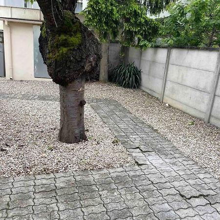 Studio Tout Confort, Au Pied De Toute Commodite, 2 Apartment Creteil Exterior photo